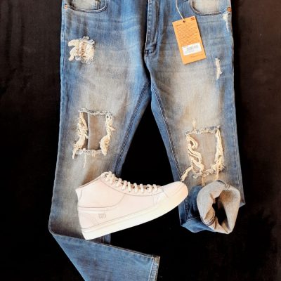Jean Skinny Especial Loc Medio Con Rotura Vete Al Diablo